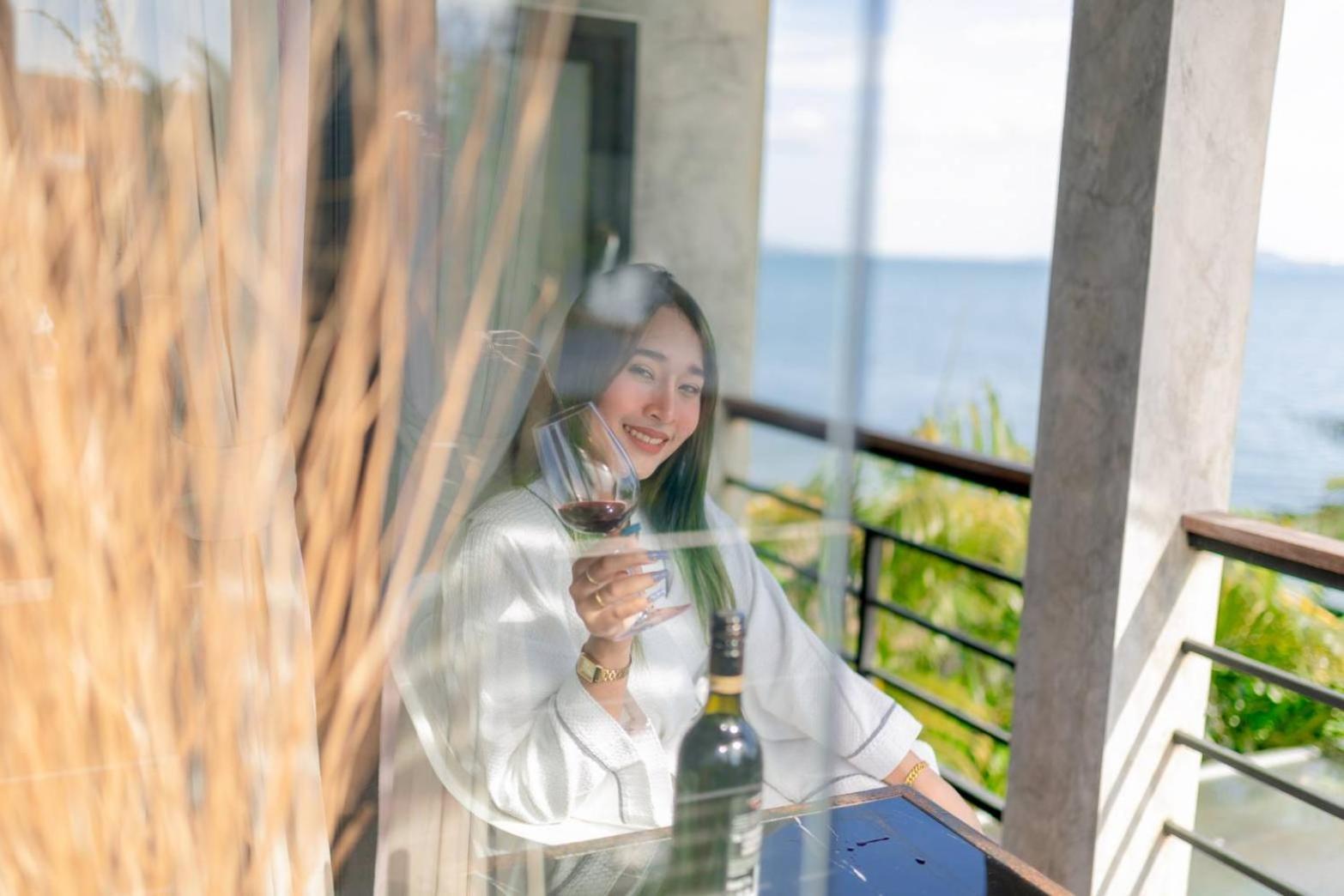 Windy Seaview Resort Chao Lao Beach Εξωτερικό φωτογραφία
